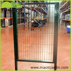 Puerta peatonal electrosoldada plegada 1m. X 1m. de altura.