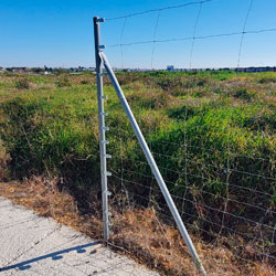 Poste de Arranque o Extremo para Malla Ganadera de 1.4 m. (1.80m. de largo)