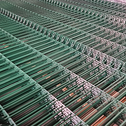 Panel verja electrosoldada plegada Hercules 1 x 2.50 m. Verde